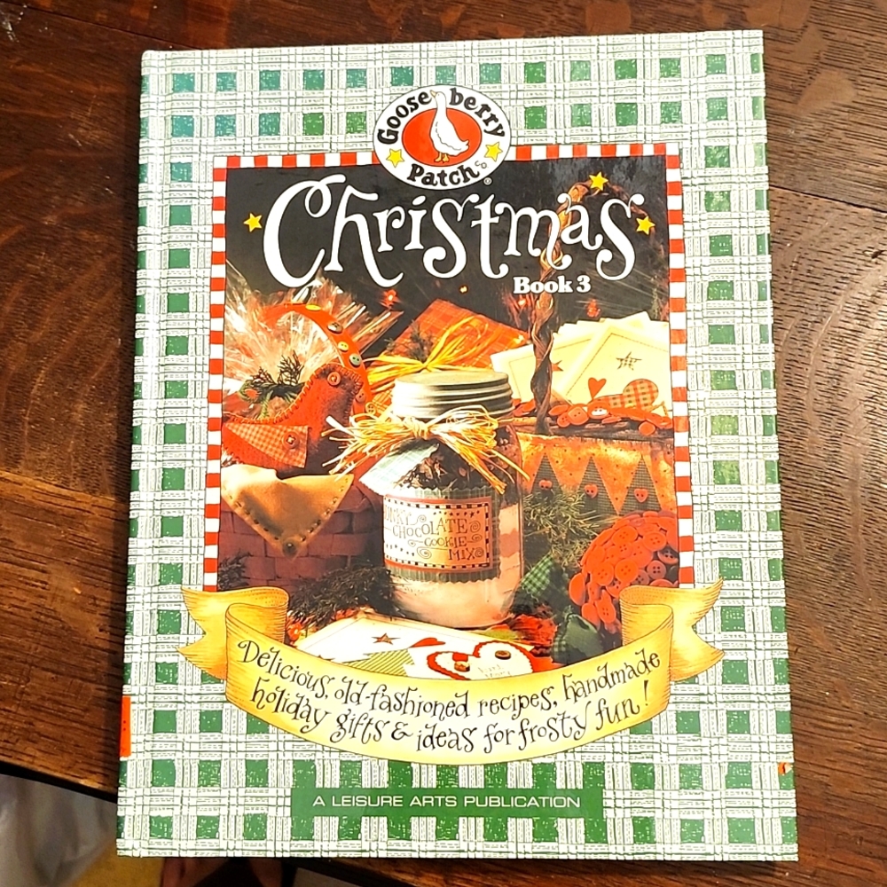 Gooseberry Patch Christmas book 3